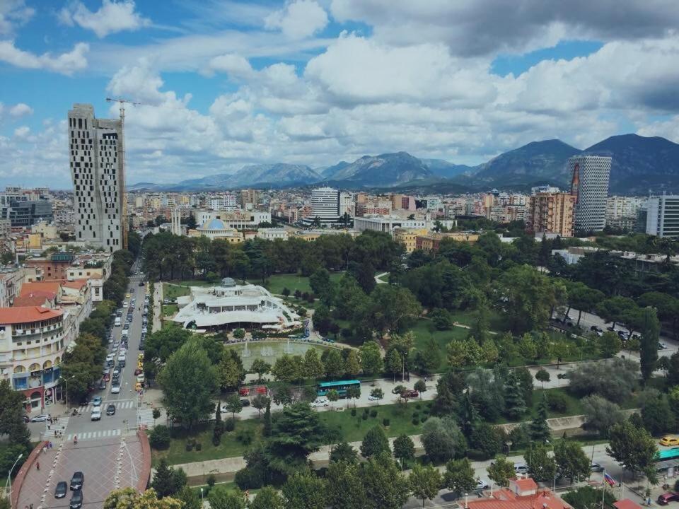 Luxury Apartment City Centre Tirana Eksteriør billede