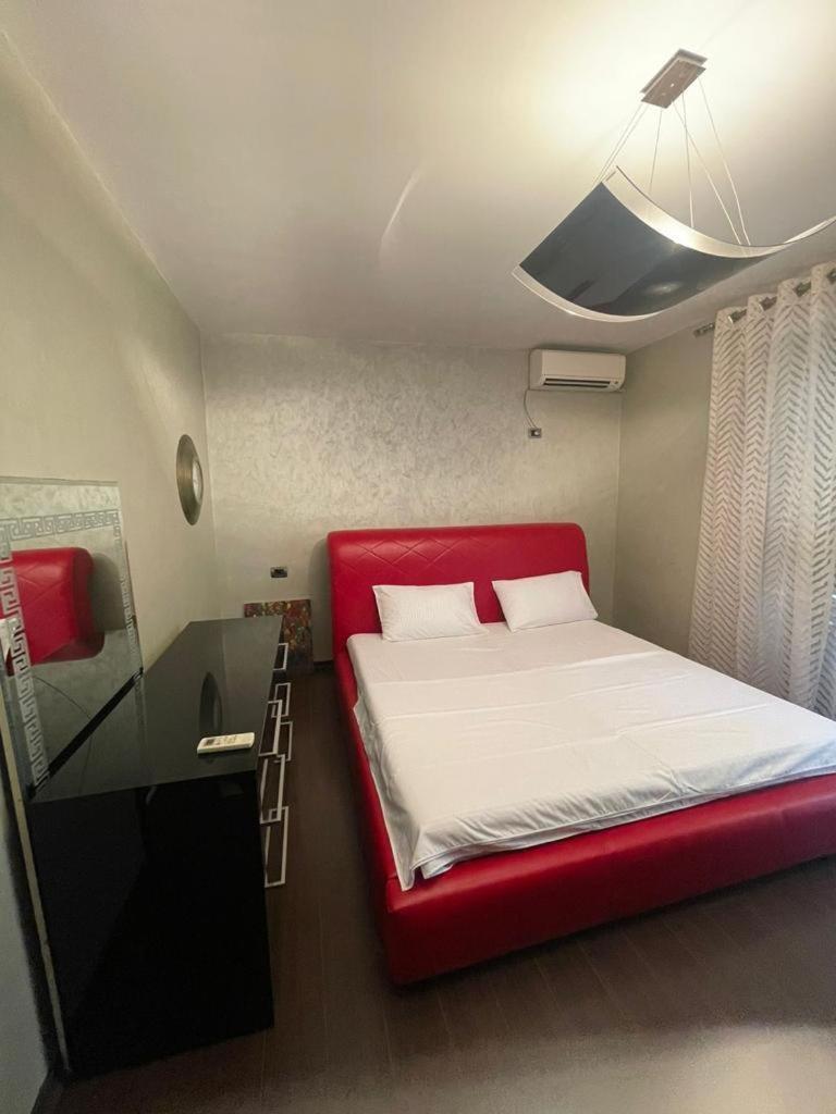 Luxury Apartment City Centre Tirana Eksteriør billede