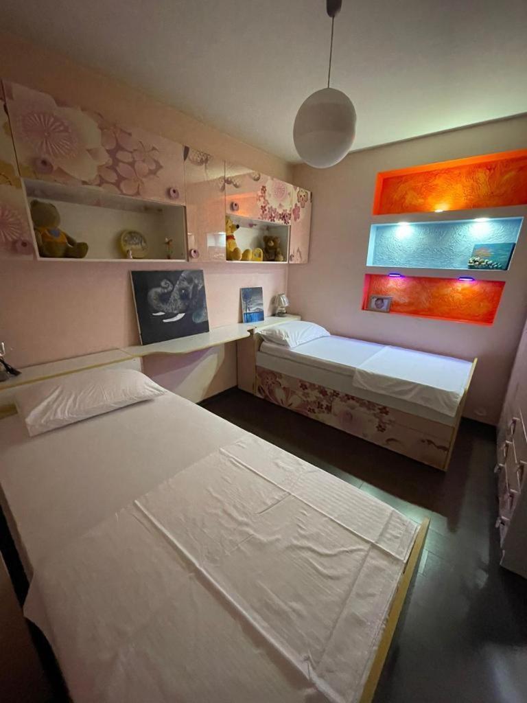 Luxury Apartment City Centre Tirana Eksteriør billede