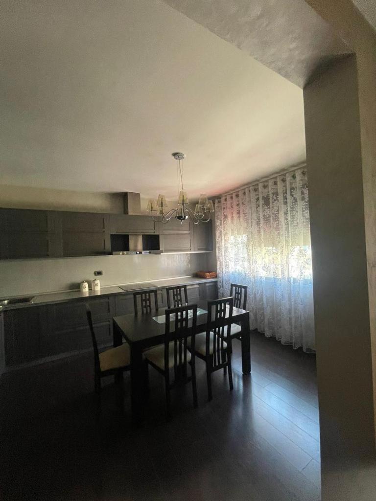 Luxury Apartment City Centre Tirana Eksteriør billede